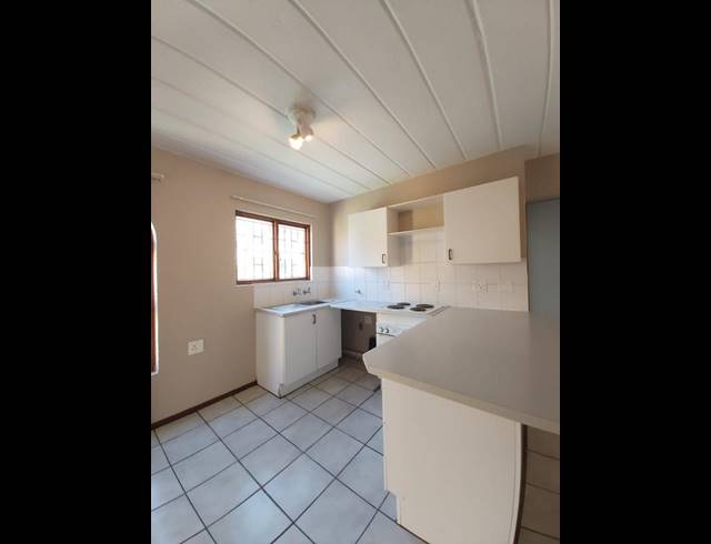 0 BEDROOM APARTMENT FOR SALE IN SUNDOWNER